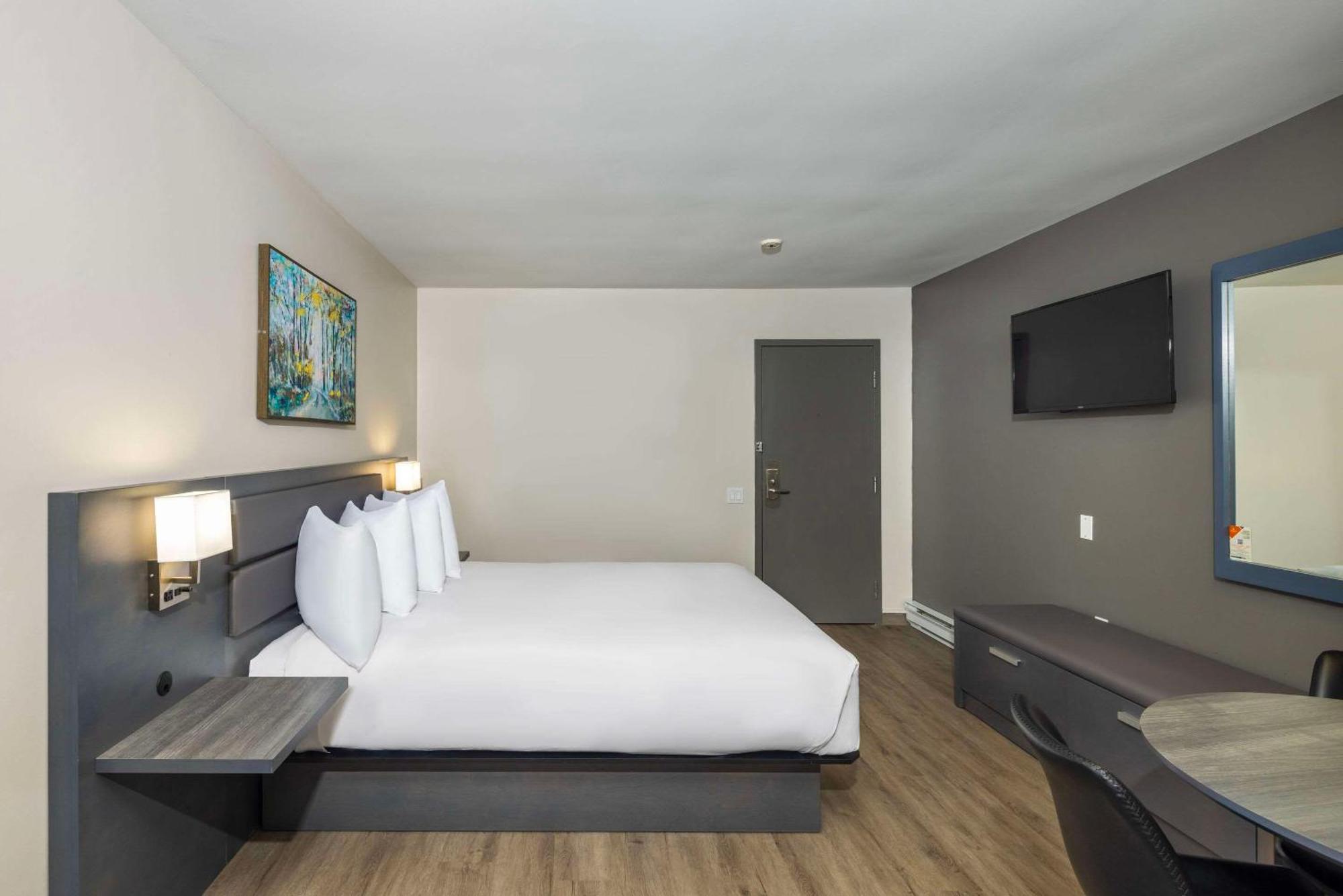 Les Suites De Laviolette Ascend Hotel Collection Trois-Rivières Екстериор снимка