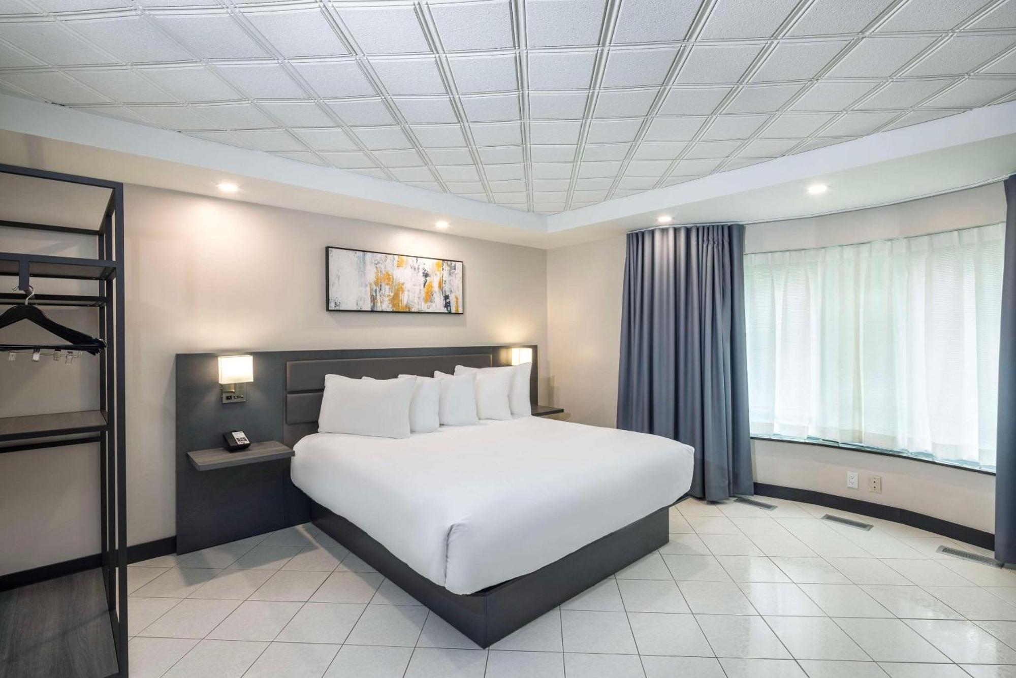 Les Suites De Laviolette Ascend Hotel Collection Trois-Rivières Екстериор снимка