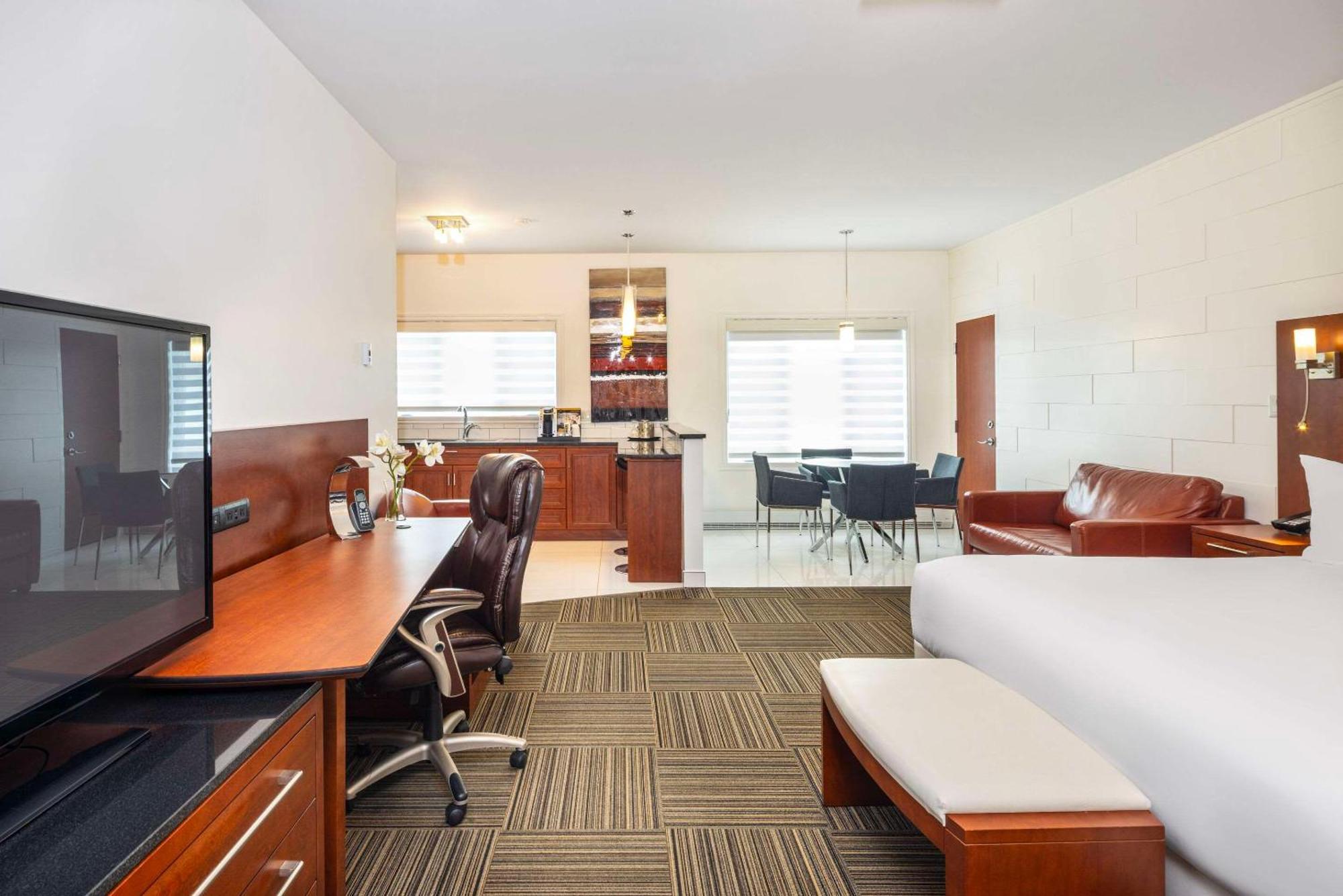 Les Suites De Laviolette Ascend Hotel Collection Trois-Rivières Екстериор снимка