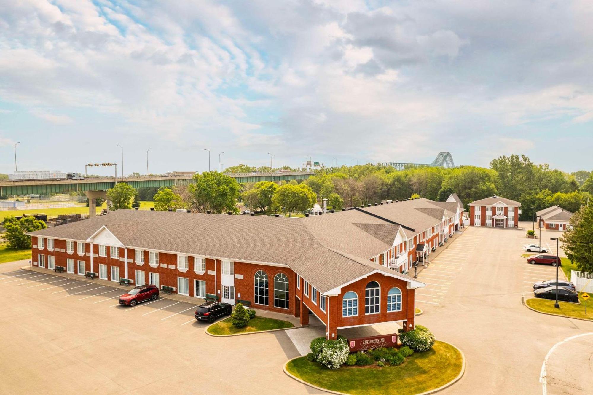 Les Suites De Laviolette Ascend Hotel Collection Trois-Rivières Екстериор снимка